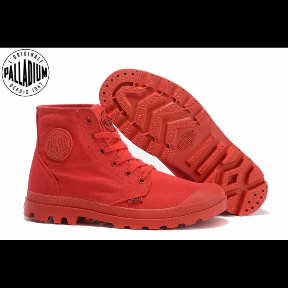 PALLADIUM Pampa Classic All Red Canvas Shoe Ankle. Size 11M. Worn.